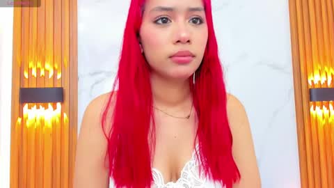 Snapshot of daphneleclerc chatting on 28, 10, 2025 daphneleclerc online show from 28, 10, 2025