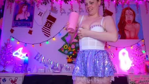 Daphne Madison online show from 10, 1, 2025