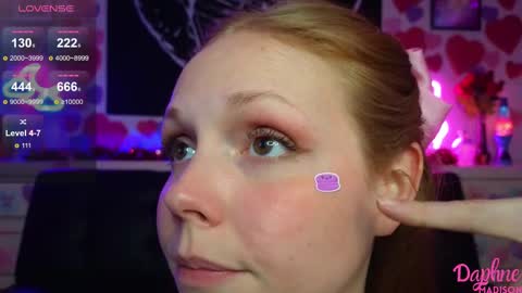 Daphne Madison online show from 12, 2, 2025