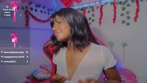 Daphne online show from 4, 3, 2025