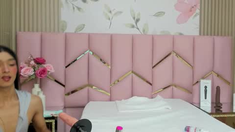    online show from 30, 10, 2025