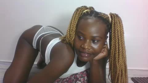 ESTHER online show from 10, 6, 2026