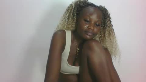 ESTHER online show from 12, 7, 2026