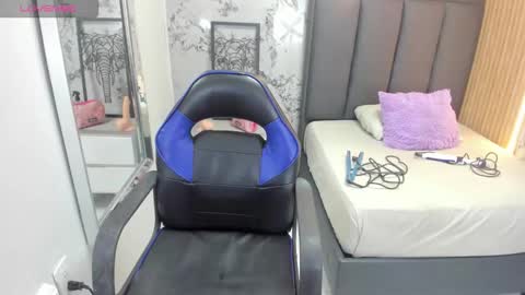        online show from 27, 11, 2025