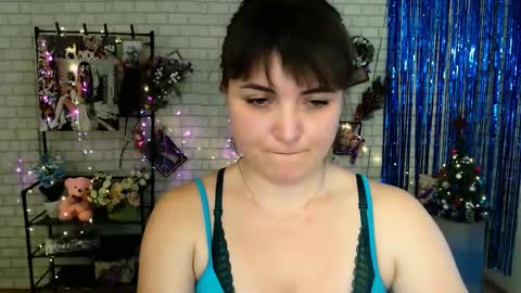 Snapshot of darina_m_ chatting on 8, 1, 2025 Darina online show from 8, 1, 2025