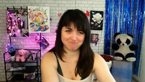 Snapshot of darina_m_ chatting on 18, 2, 2025 Darina online show from 18, 2, 2025