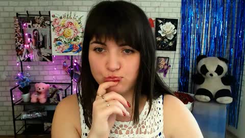 Snapshot of darina_m_ chatting on 22, 2, 2025 Darina online show from 22, 2, 2025
