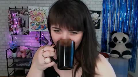 Snapshot of darina_m_ chatting on 1, 3, 2025 Darina online show from 1, 3, 2025