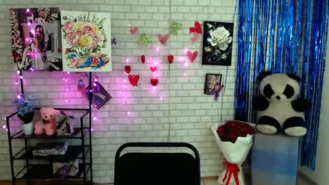Snapshot of darina_m_ chatting on 12, 3, 2025 Darina online show from 12, 3, 2025