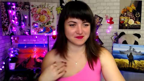 Snapshot of darina_m_ chatting on 8, 10, 2025 Darina online show from 8, 10, 2025