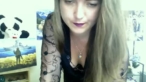 Snapshot of darina_m_ chatting on 28, 7, 2026 Darina online show from 28, 7, 2026