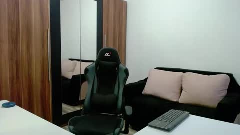 darius_94 online show from 2, 10, 2025