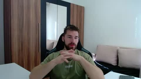 Snapshot of darius_94 chatting on 12, 6, 2026 darius_94 online show from 12, 6, 2026