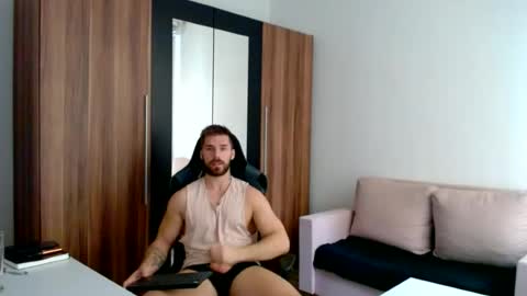 Snapshot of darius_94 chatting on 18, 6, 2026 darius_94 online show from 18, 6, 2026