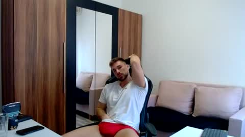Snapshot of darius_94 chatting on 27, 6, 2026 darius_94 online show from 27, 6, 2026