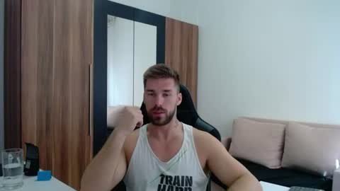 Snapshot of darius_94 chatting on 7, 7, 2026 darius_94 online show from 7, 7, 2026