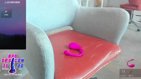 dark greens online show from 7, 3, 2025