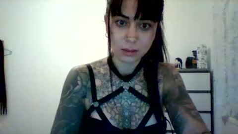 Snapshot of dark_ink_models chatting on 2, 10, 2025 dark_ink_models online show from 2, 10, 2025