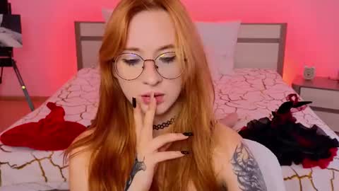 Snapshot of dark_lola_ chatting on 26, 6, 2026 Lola online show from 26, 6, 2026