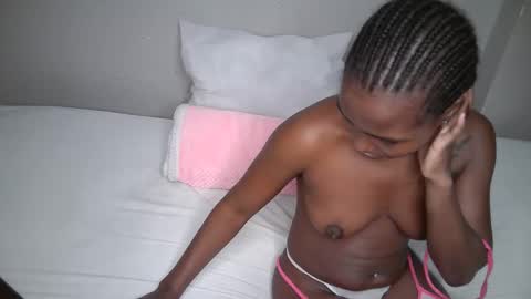 dark_lovly online show from 27, 10, 2025