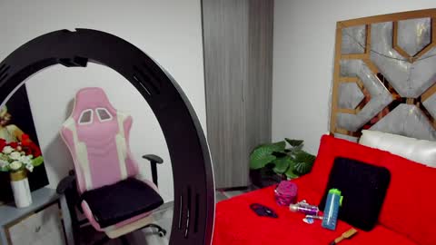 Snapshot of dark_madison chatting on 17, 1, 2025 CELESTE online show from 17, 1, 2025