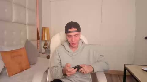 dark_sun333 online show from 10, 9, 2025