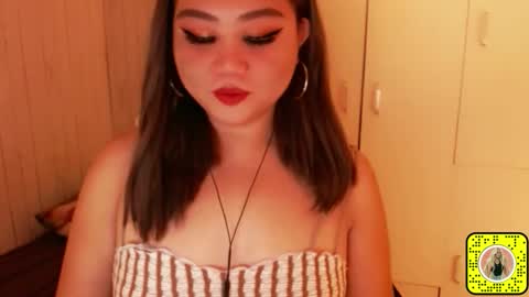 Snapshot of darkbirde chatting on 25, 10, 2025 Rose Dawson online show from 25, 10, 2025