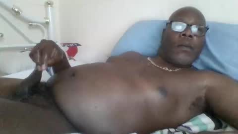 darkchocolat77 online show from 7, 11, 2025