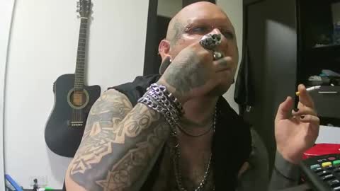 darkclothes online show from 21, 1, 2025