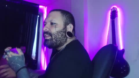 darkclothes online show from 26, 2, 2025