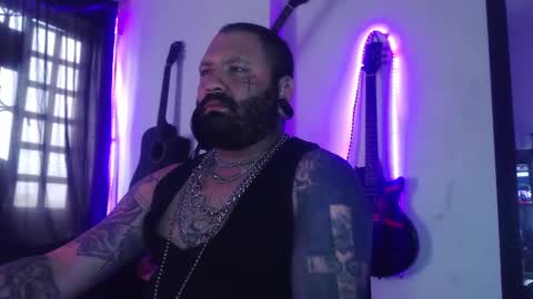 darkclothes online show from 4, 3, 2025