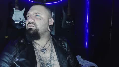 darkclothes online show from 3, 12, 2025