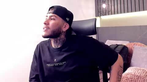 Dark online show from 11, 11, 2025