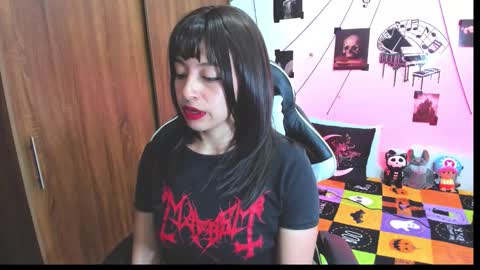 Hi Im Yuri  independent modelhelp me get my 111 hands upuwu online show from 29, 11, 2025