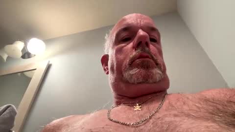 darknite083072 online show from 10, 9, 2025