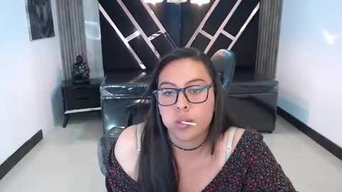 darknyx ch1 online show from 6, 11, 2025