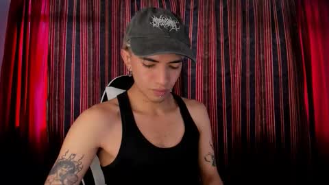 Snapshot of darkodark0 chatting on 6, 11, 2025 Darko online show from 6, 11, 2025