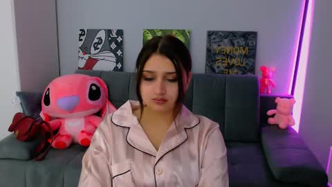Snapshot of darksidelove_ chatting on 9, 4, 2026 Amelie online show from 9, 4, 2026