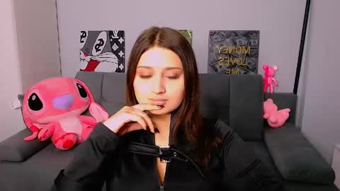 Snapshot of darksidelove_ chatting on 20, 4, 2026 Amelie online show from 20, 4, 2026