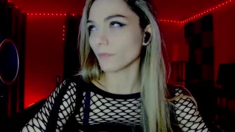 roseredgoddess online show from 19, 11, 2025