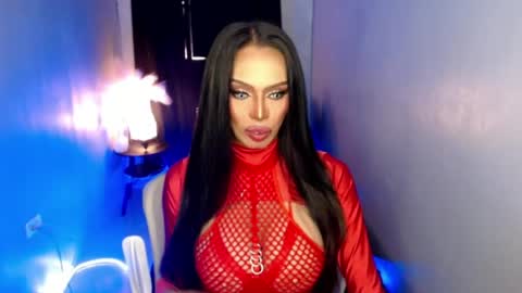 Snapshot of darksoul_mistress chatting on 5, 5, 2026 HAPPY BIRTHDAY MISTRESS MADRIANA online show from 5, 5, 2026