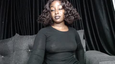 Snapshot of darktanqueen chatting on 27, 6, 2026 darktanqueen online show from 27, 6, 2026