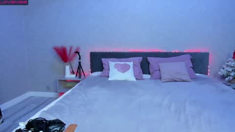 darlenedolce online show from 4, 2, 2025