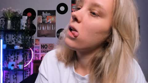 lina online show from 6, 3, 2025