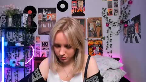 lina online show from 7, 3, 2025