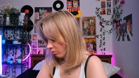 lina online show from 8, 3, 2025