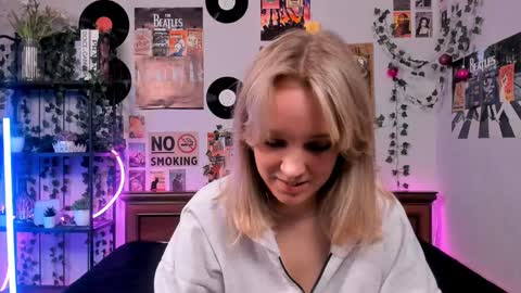 lina online show from 10, 3, 2025