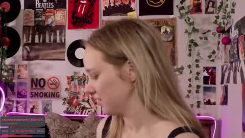 lina online show from 25, 9, 2025