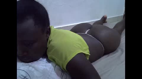 Snapshot of darling_ella chatting on 23, 4, 2026 darling_ella online show from 23, 4, 2026