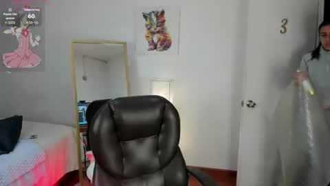 Snapshot of darling_spoiled chatting on 23, 6, 2026 darling online show from 23, 6, 2026